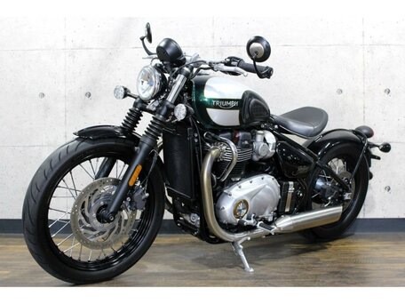 2017 Triumph Bonneville Bobber, зелёный, 1127000 рублей, вид 5