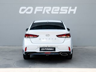 2019 Hyundai Sonata VII (LF) Рестайлинг, белый, 1640000 рублей, вид 4