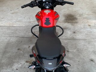 2021 Bajaj Pulsar 125, красный, 112000 рублей, вид 4