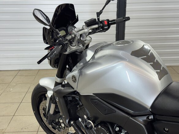 2011 Yamaha FZ1, серебристый, 695000 рублей - вид 16