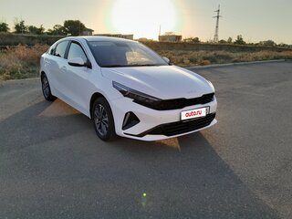 2024 Kia K3 II (China Market) Рестайлинг, белый, 1700000 рублей, вид 3
