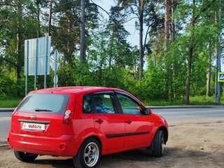 2007 Ford Fiesta Mk5, красный, 300000 рублей, вид 2