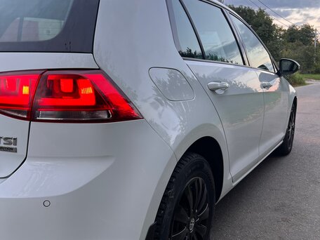 2014 Volkswagen Golf VII, белый, 1045000 рублей, вид 3