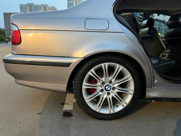 1998 BMW 5 серии 523i IV (E39), серебристый, 650000 рублей - вид 23