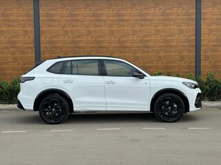 2026 Volkswagen Tiguan L Pro III (China Market), белый, 4695000 рублей, вид 4