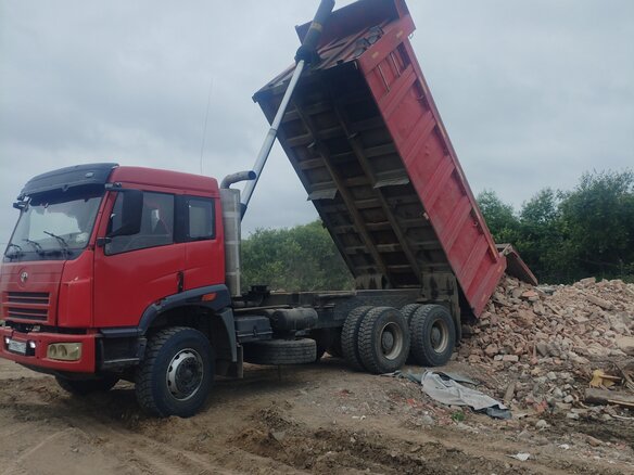 2008 FAW 6350, красный, 850000 рублей - вид 4