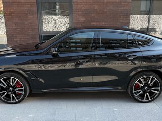 2024 BMW X6 M60i III (G06) Рестайлинг, чёрный, 16250000 рублей, вид 4