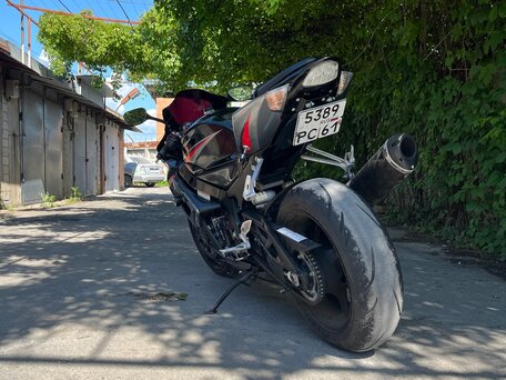 2005 Suzuki GSX-R 1000, чёрный, 690000 рублей, вид 2