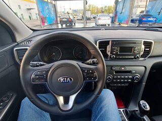 2018 Kia Sportage IV, белый, 1580000 рублей, вид 5
