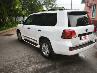 2014 Toyota Land Cruiser 200 Series Рестайлинг 1, белый, 2500000 рублей, вид 3