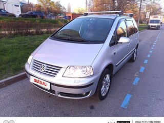 2007 Volkswagen Sharan I Рестайлинг 2, серебристый, 990000 рублей, вид 1