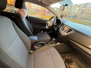 2021 Hyundai Solaris II Рестайлинг, белый, 1650000 рублей, вид 5