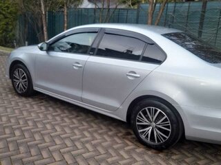 2016 Volkswagen Jetta VI Рестайлинг, серебристый, 950000 рублей, вид 3