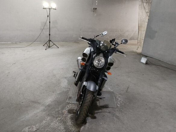 2013 Yamaha VMAX 1700, серебристый, 1180000 рублей - вид 1
