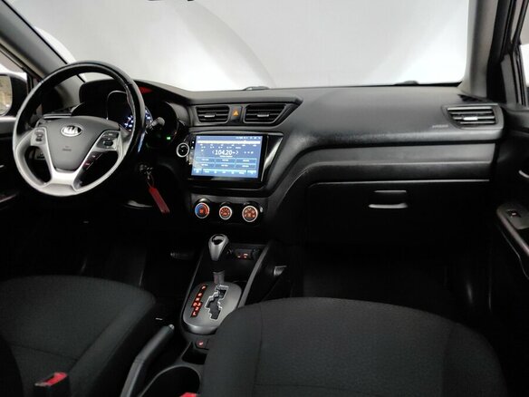 2016 Kia Rio III Рестайлинг, коричневый - вид 13