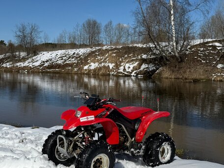 2004 Honda TRX 250, красный, 350000 рублей, вид 4