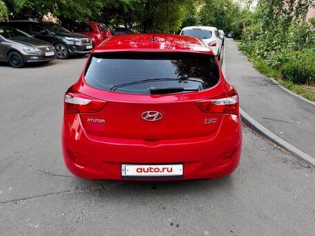 2012 Hyundai i30 II, красный, 830000 рублей, вид 4