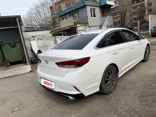 2018 Hyundai Sonata VII (LF) Рестайлинг, белый, 1300000 рублей, вид 4