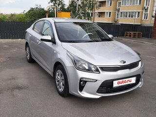 2017 Kia Rio IV, серебристый, 1380000 рублей, вид 4