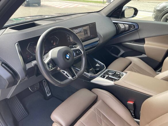 2024 BMW X3 20i xDrive IV (G45/G48), чёрный, 8700078 рублей - вид 10