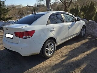 2011 Kia Cerato 6-speed II, белый, 750000 рублей, вид 5