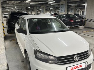2019 Volkswagen Polo V Рестайлинг, белый, 560000 рублей, вид 3