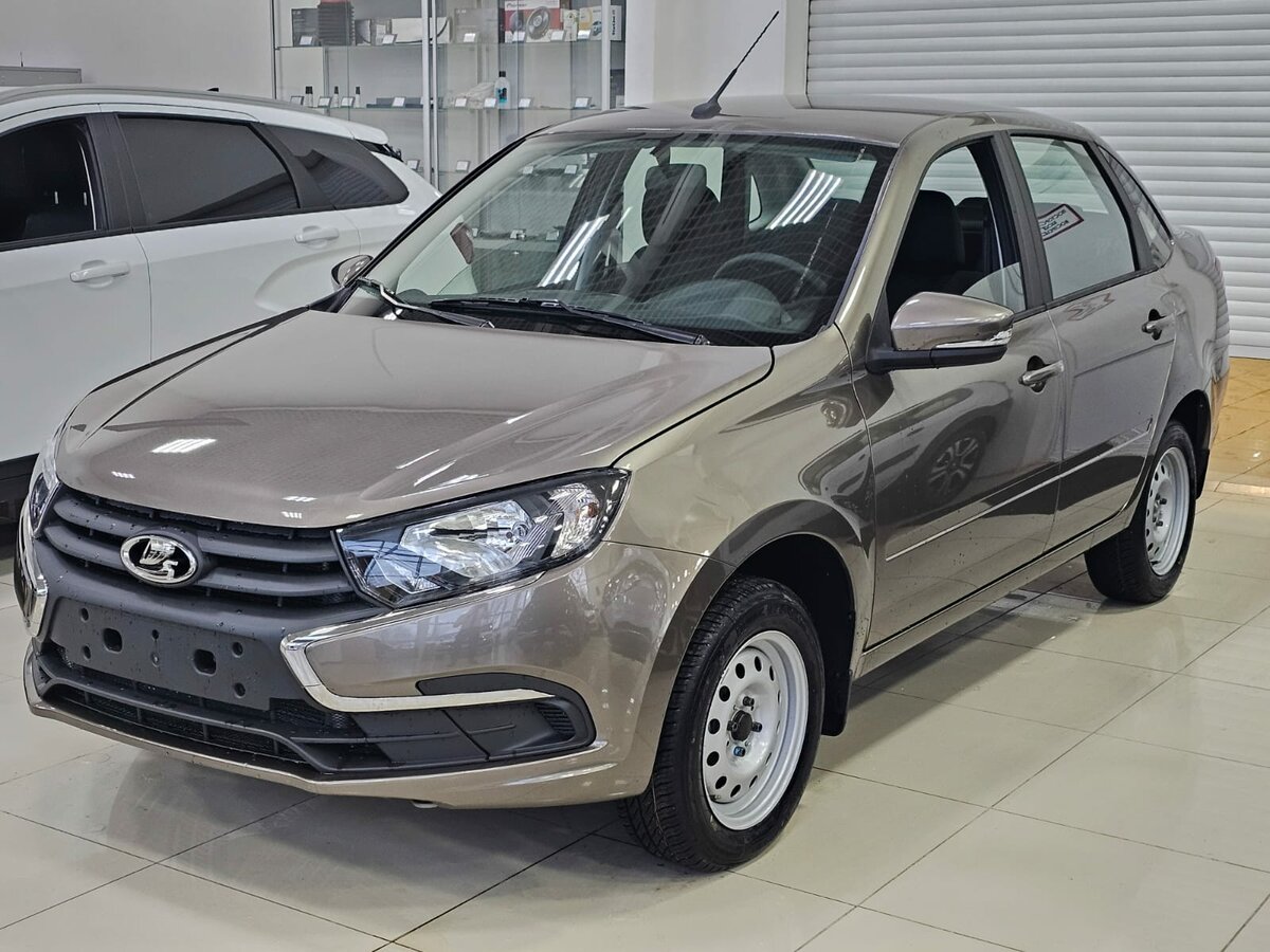 Открыть фотографии: Lada (ВАЗ) Granta I Рестайлинг