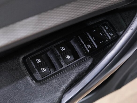 2023 Lada (ВАЗ) Vesta SW I Рестайлинг (NG), белый, 1109000 рублей - вид 21