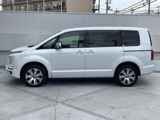 2022 Mitsubishi Delica D:5 I Рестайлинг, белый, 2956400 рублей, вид 5