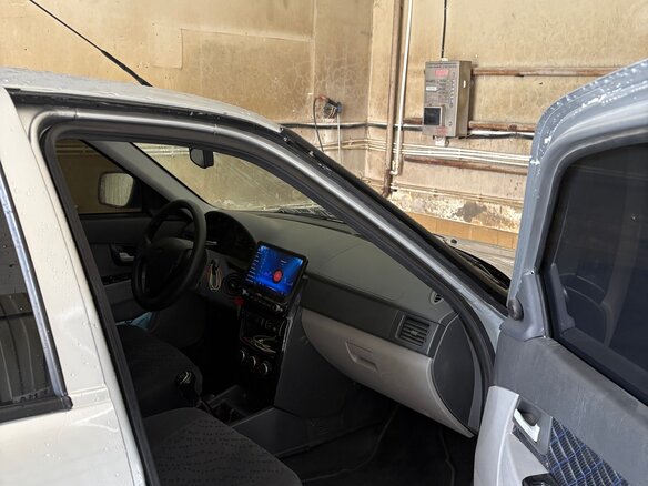 2010 Lada (ВАЗ) Priora I, серебристый, 349000 рублей - вид 8
