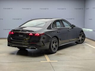 2026 Mercedes-Benz E-Класс 300 VI (W214, S214), чёрный, 9090000 рублей, вид 3