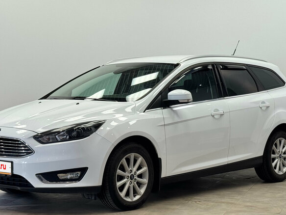 2017 Ford Focus III Рестайлинг, белый, 1150000 рублей