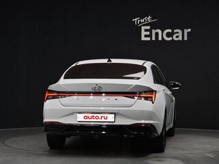 2022 Hyundai Avante VII, белый, 1690000 рублей, вид 2