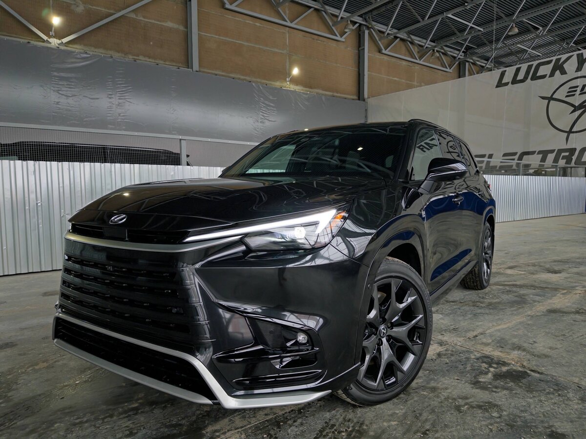 Открыть фотографии: Lexus TX