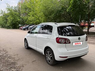 2010 Volkswagen Golf Plus II, белый, 305000 рублей, вид 4