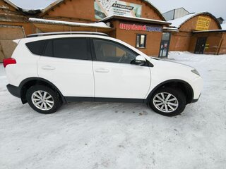 2013 Toyota RAV4 IV (XA40), белый, 1710000 рублей, вид 3