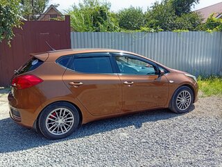 2015 Kia Ceed II Рестайлинг, коричневый, 1150000 рублей, вид 2