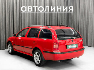 2005 Skoda Octavia I (A4) Рестайлинг, красный, 480000 рублей, вид 3