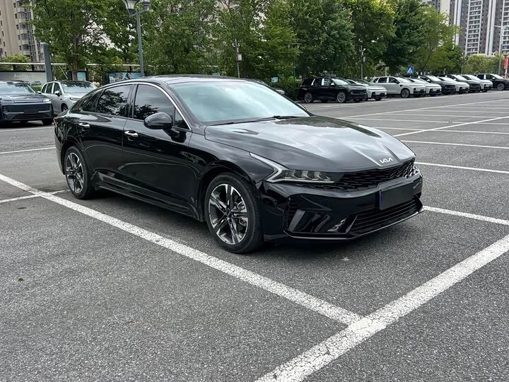 Открыть фотографии: Kia K5 III