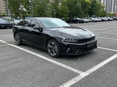 Kia K5 III