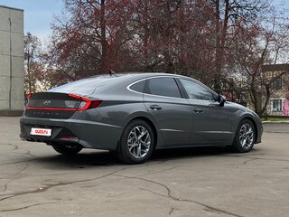 2021 Hyundai Sonata VIII (DN8), серый, 2900000 рублей, вид 3