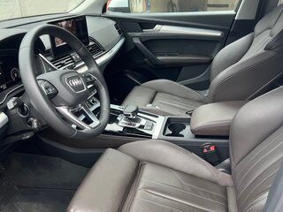 2022 Audi Q5 45 TFSI II (FY) Рестайлинг, белый, 6000000 рублей, вид 4