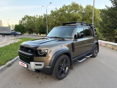 2020 Land Rover Defender 110 II, коричневый, 6750000 рублей, вид 1