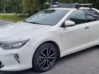 2017 Toyota Camry VII (XV50) Рестайлинг 2, белый, 2515000 рублей, вид 2