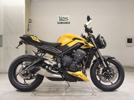 2023 Triumph Street Triple, жёлтый, 954000 рублей, вид 2