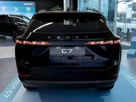 2026 Omoda C7, чёрный, 3099000 рублей, вид 4