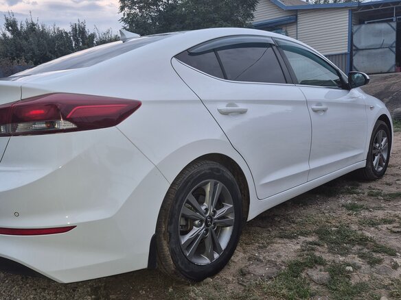 2018 Hyundai Elantra VI (AD), белый, 1549000 рублей - вид 2