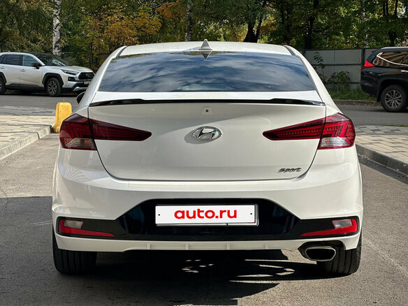 2019 Hyundai Elantra Sport VI (AD) Рестайлинг, белый - вид 10