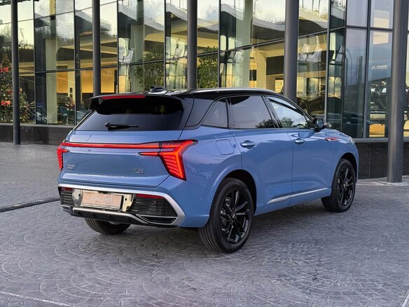 2025 Hongqi HS3, голубой, 3260000 рублей - вид 2