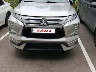2023 Mitsubishi Montero Sport III Рестайлинг, серебристый, 5250000 рублей, вид 2